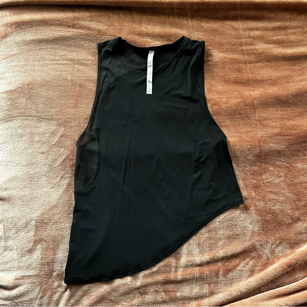 Lululemon asymmetrical hem tank